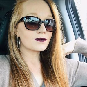 Meet your Posher, Shelley